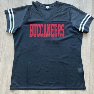 Black 'Buccaneers' Mesh V-Neck Jersey Tee - Red Lettering